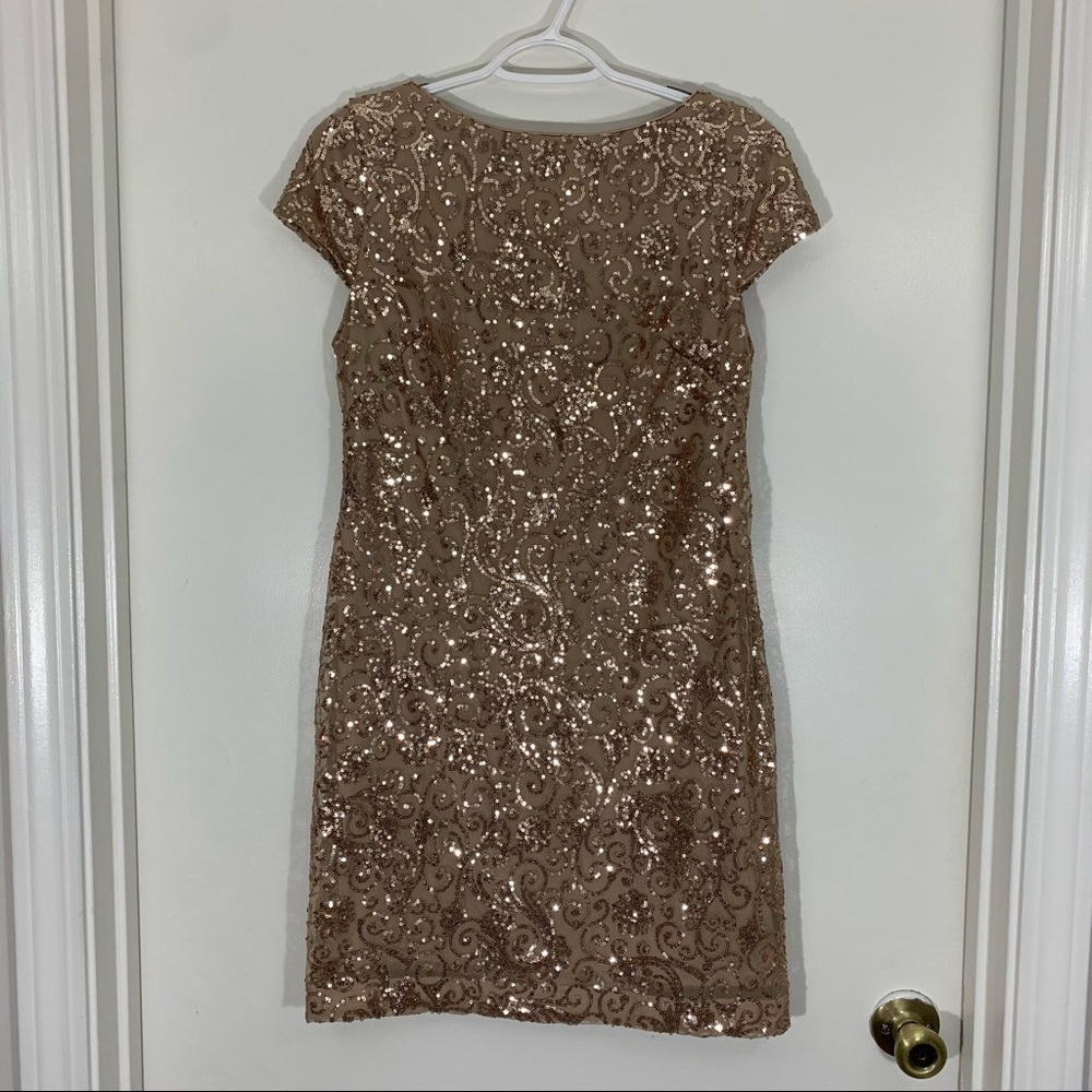 JESSICA HOWARD gold sequin dress with high neckline and cap sleeves 6 P